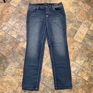 Maurices high rise fly button jeans. Perfect condition. 16W long